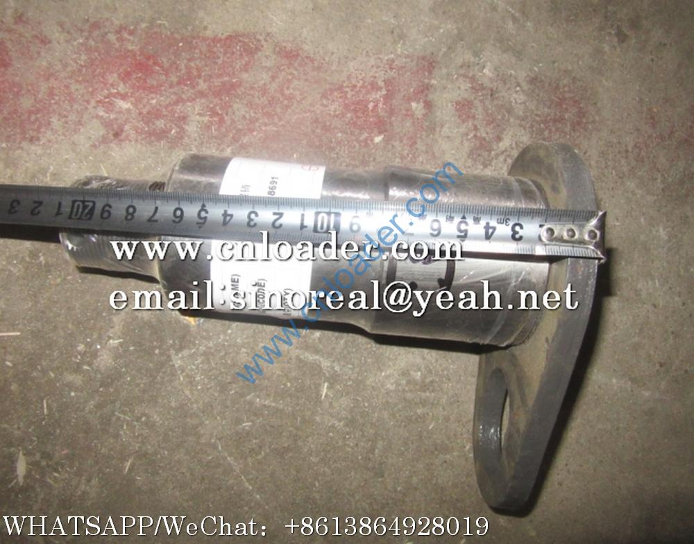 SDLG LG953 Lower hinge pin 29250008691