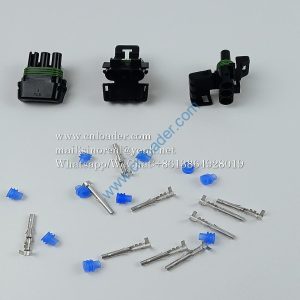 12020829 Three-core female socket 803604649