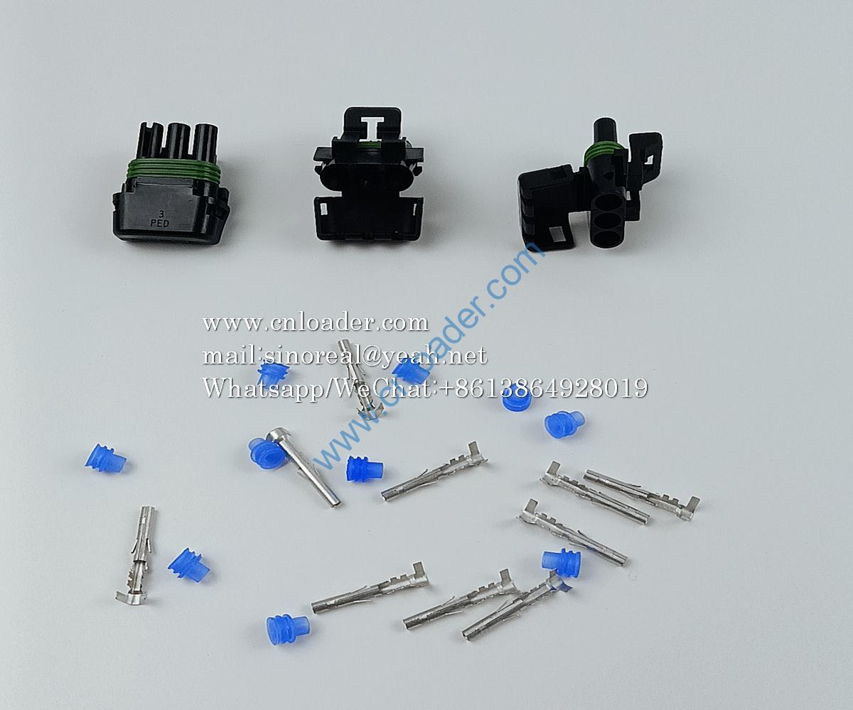 12020829 Three-core female socket 803604649